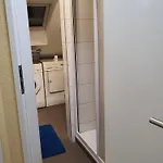 Monteurzimmermit Gemeinschafst Bad-kueche- Am Rhein Apartment Greffern
