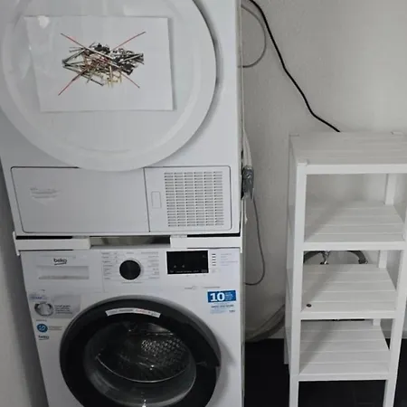 Monteurzimmermit Gemeinschafst Bad-kueche- Am Rhein * Greffern