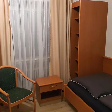 Monteurzimmermit Gemeinschafst Bad-kueche- Am Rhein *