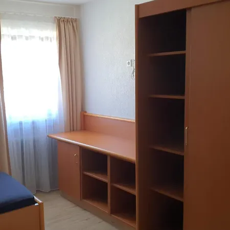 Monteurzimmermit Gemeinschafst Bad-kueche- Am Rhein Greffern